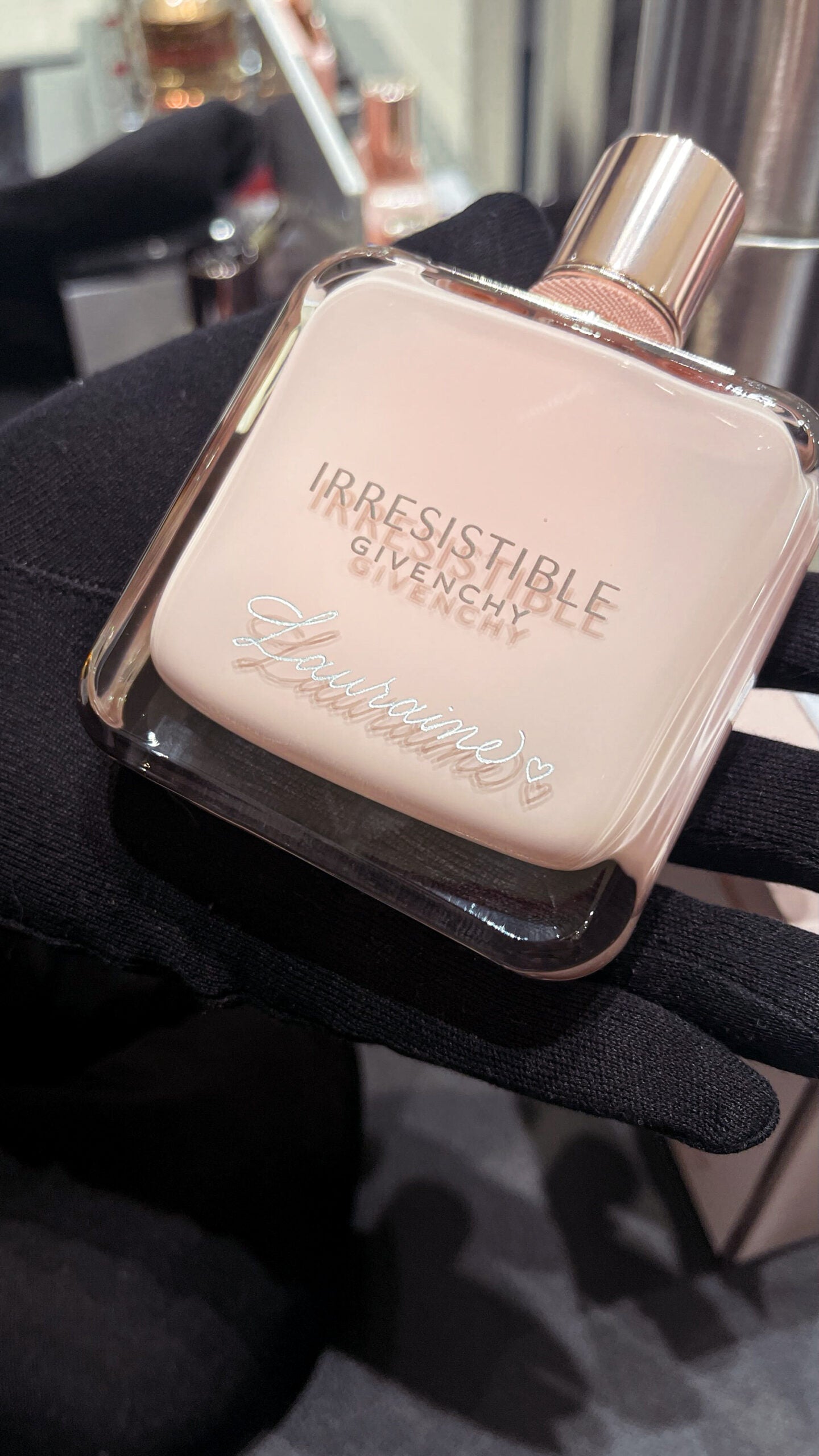 Hand Engraving - Perfume image 9